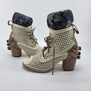 Freebird Benni Leather Boots Tie Caged Ankle Booties‎ Heels Buckles Tan Cream 9